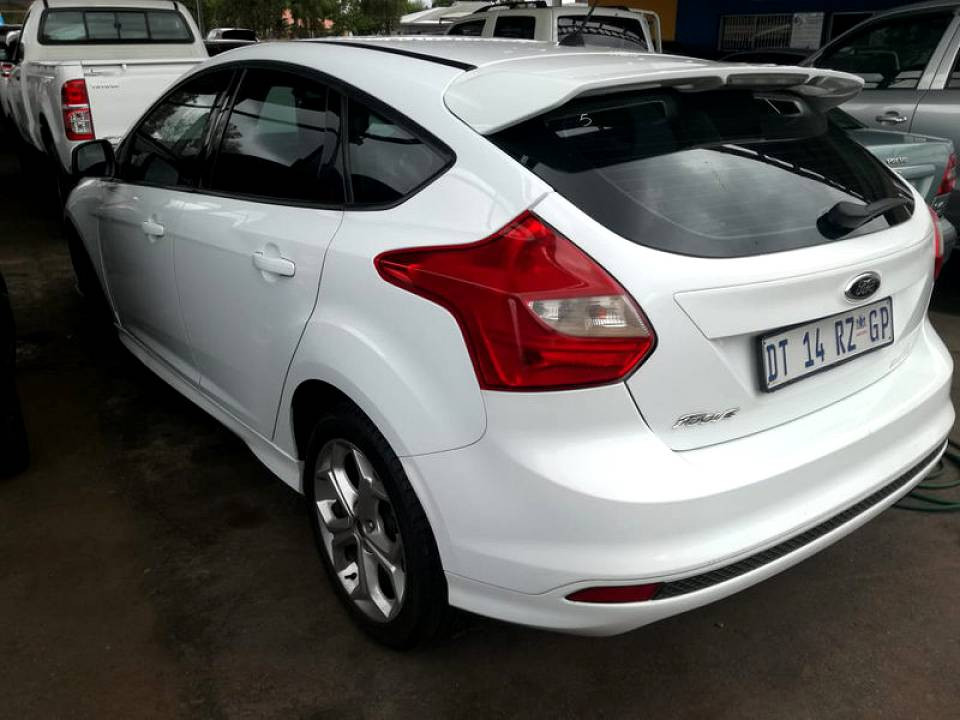 Used 2013 Focus 2 0 Tdci Trend 4 Door Powershift For Sale In