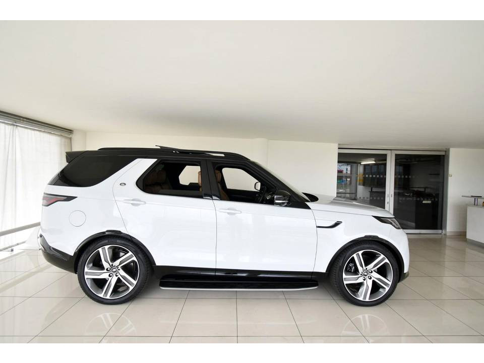 Land Rover Discovery 3.0TD HSE RDynamic (D300) for sale in Gauteng