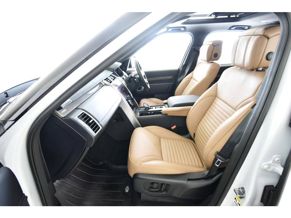 Land Rover Discovery 3.0TD HSE RDynamic (D300) for sale in Gauteng