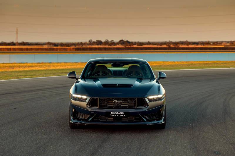 Ford’s New Benchmark for Performance – the Mighty Mustang Dark Horse