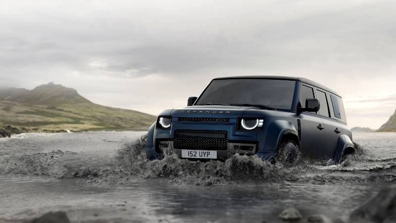 Defender upgraded: The unstoppable 4x4 is now even more distinctive and easy to use