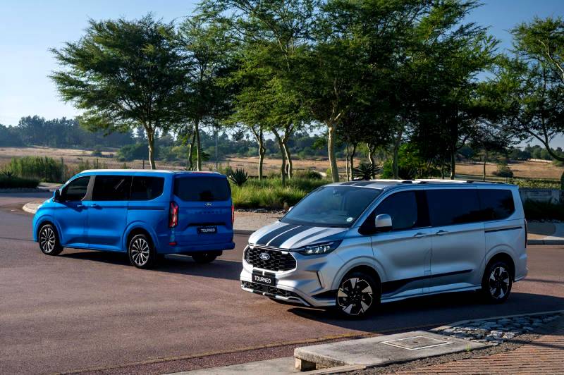 Ford Elevates the People-Mover Game with All-New Tourneo Custom Sport and Luxurious Titanium X
