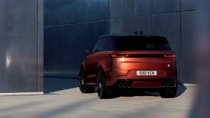 New Range Rover Sport SV Carbon completes dynamic luxury performance flagship line-up