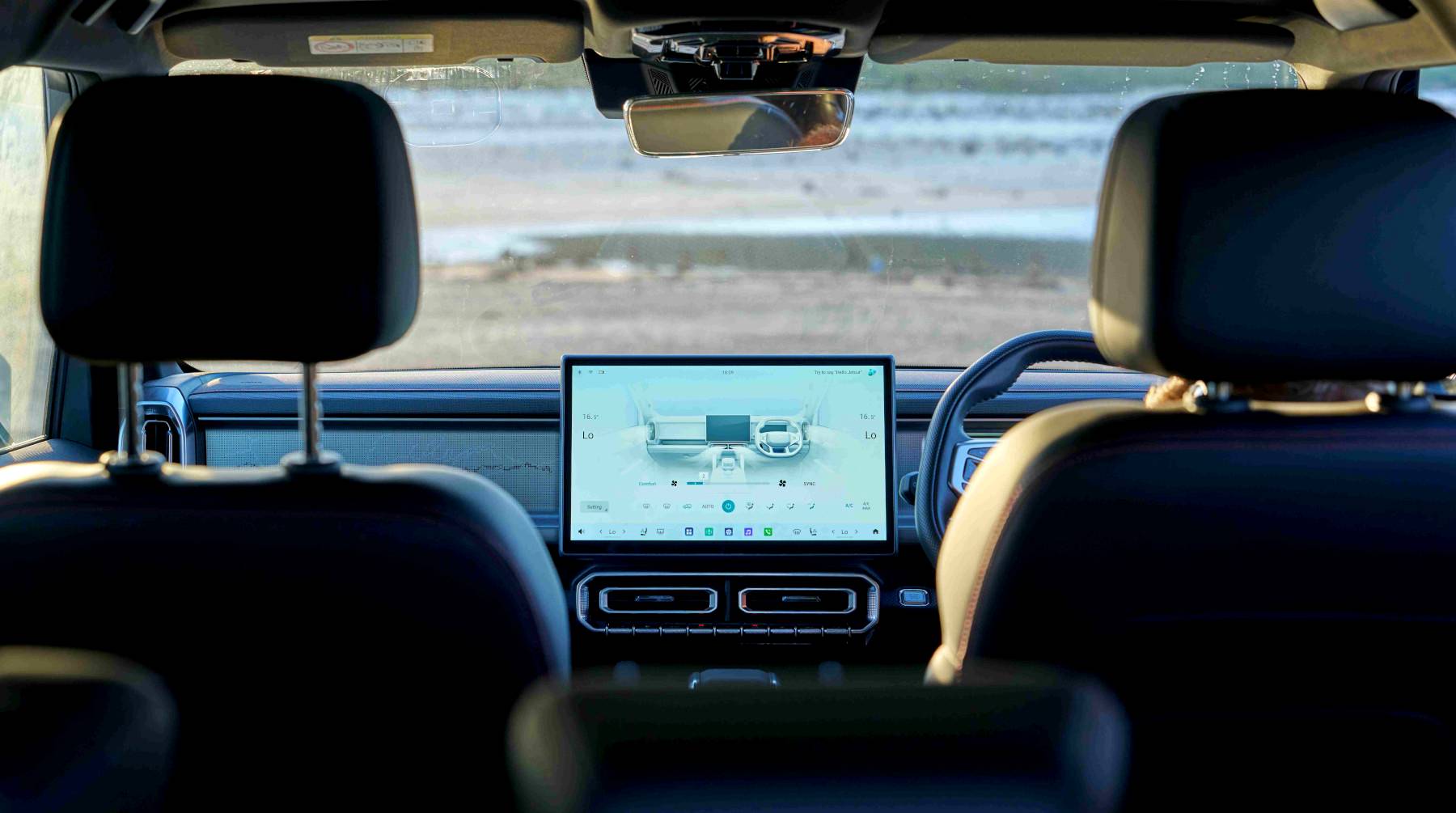 JETOUR T-SERIES GOES PHEV