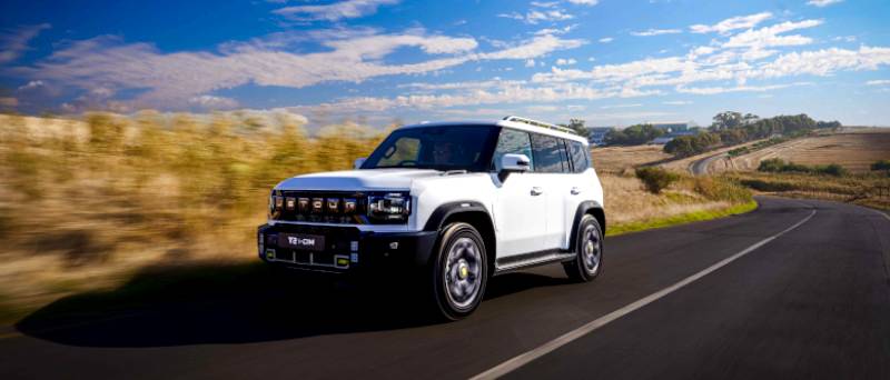 The boxy beauty that offers the best of both worlds in one SUV