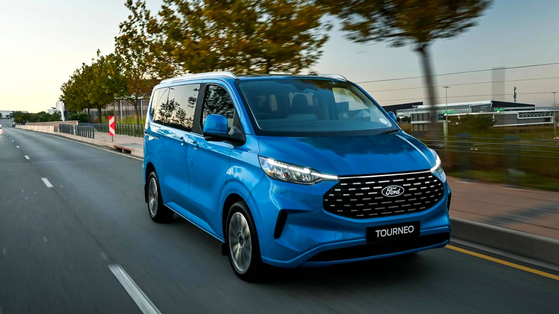 New Ford Tourneo Titanium X AWD