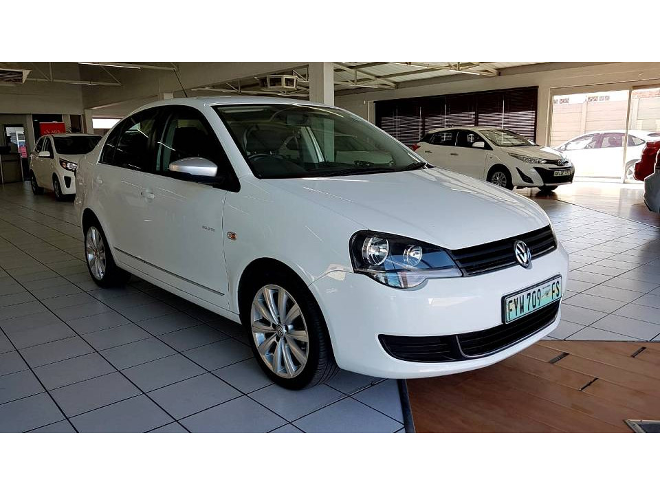 Volkswagen polo sedan 2016