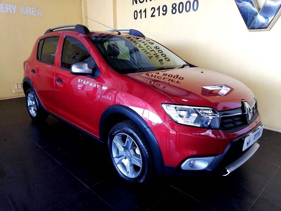 Used 2017 SANDERO 0.9 TURBO STEPWAY DYNAMIQUE for sale in Randburg