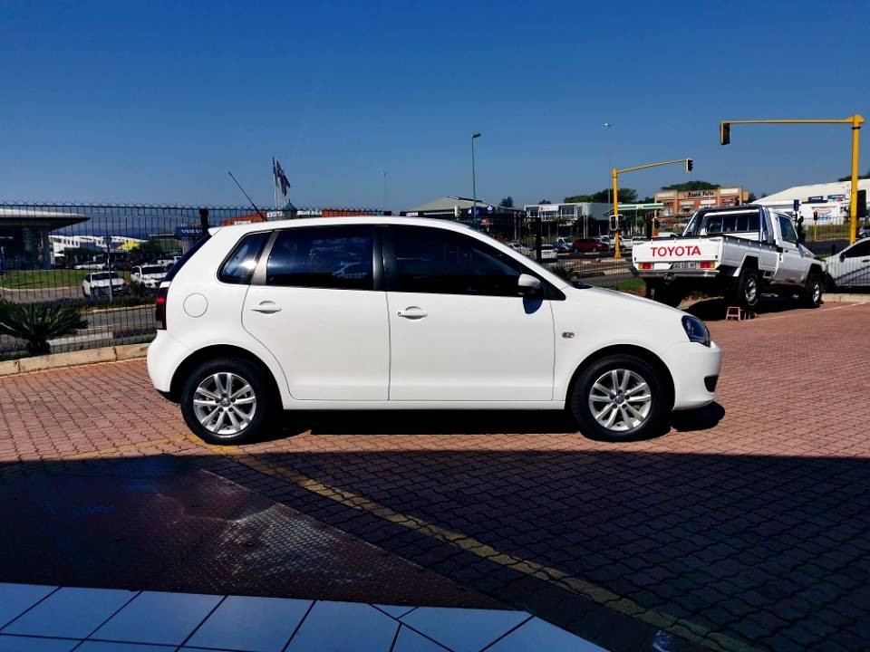 white polo vivo