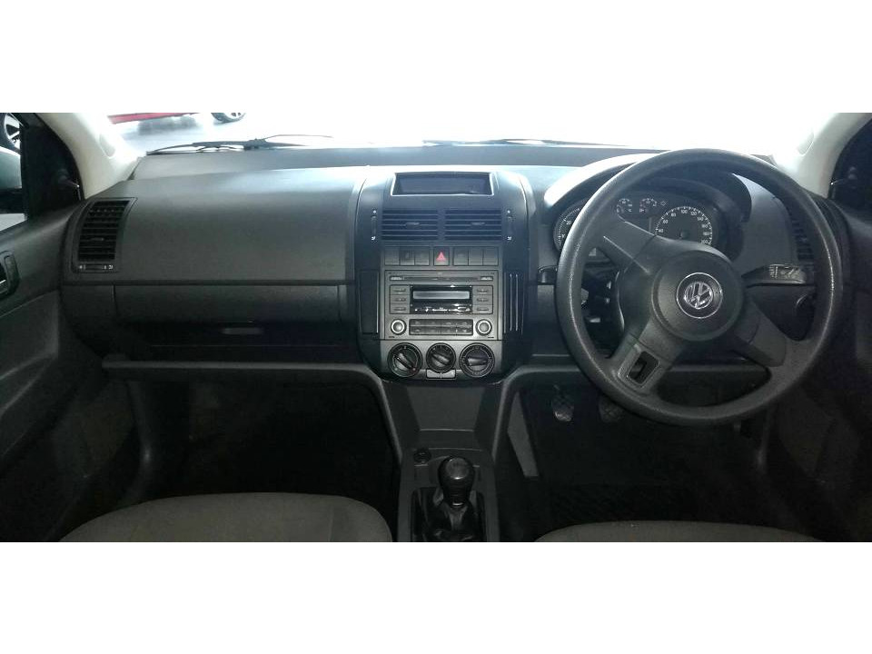 polo vivo dashboard for sale