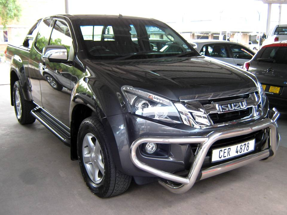 Used 2015 KB 300 D-TEQ EXTENDED CAB LX 4X4 for sale in Pietersburg